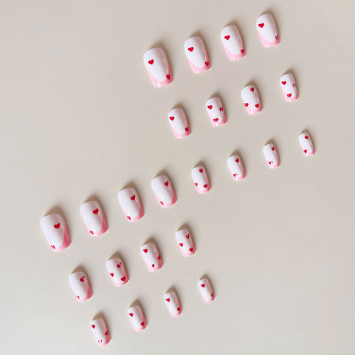 Nail Art Set with playful heart motif and elegant accents Bowlift