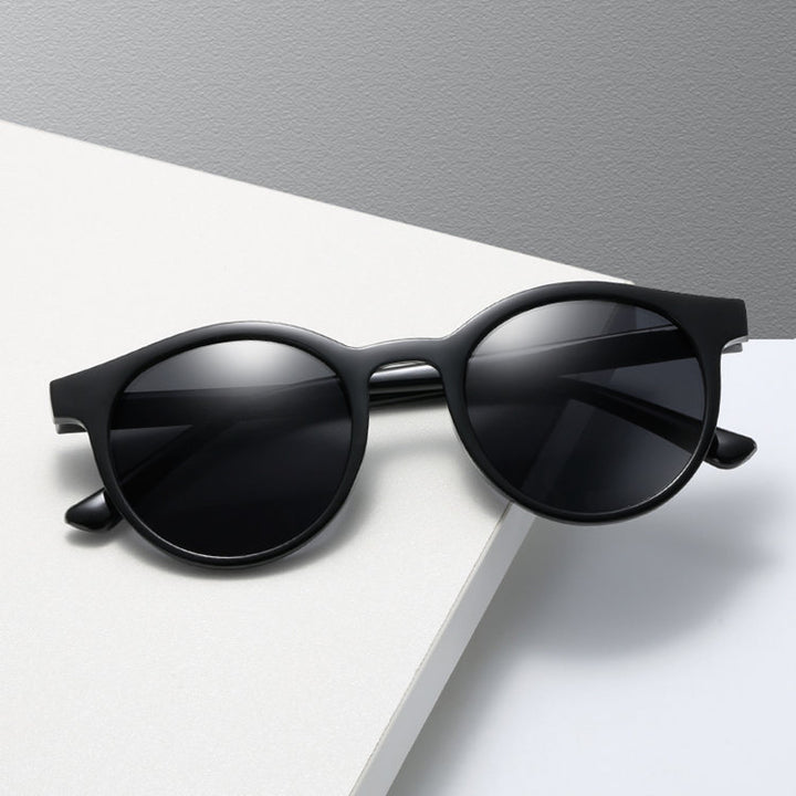 Women’s Vintage-Style Sunglasses Bowlift
