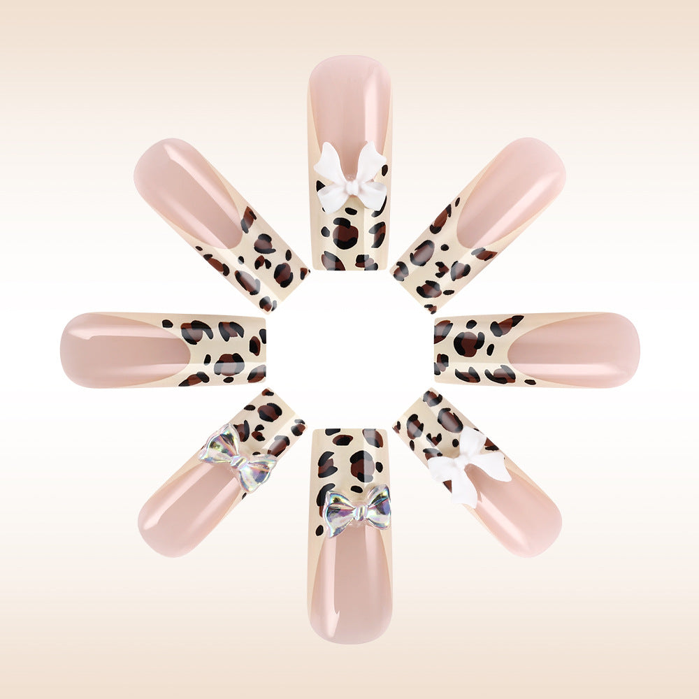 Stylish Nail Art Bowlift