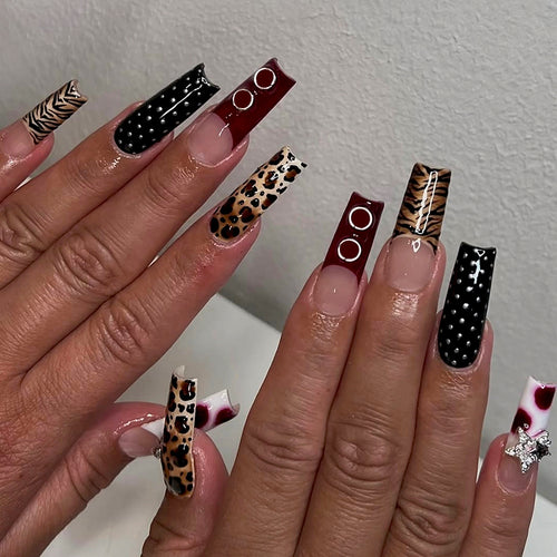 Artificial Nails with Trendy Animal Pattern Bowlift