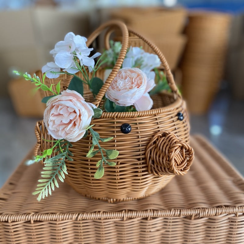 Decorative Woven Duck-Shaped Basket Bowlift