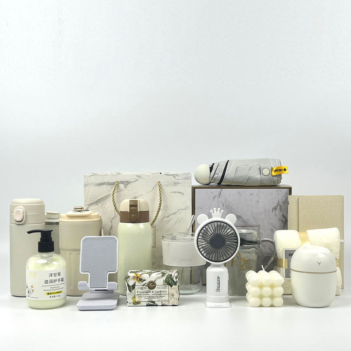 Women's set with coffee mug and portable fan Bowlift