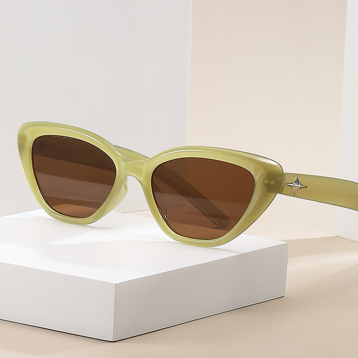 Women's Retro-Inspired Cat-Eye Sunglasses Bowlift