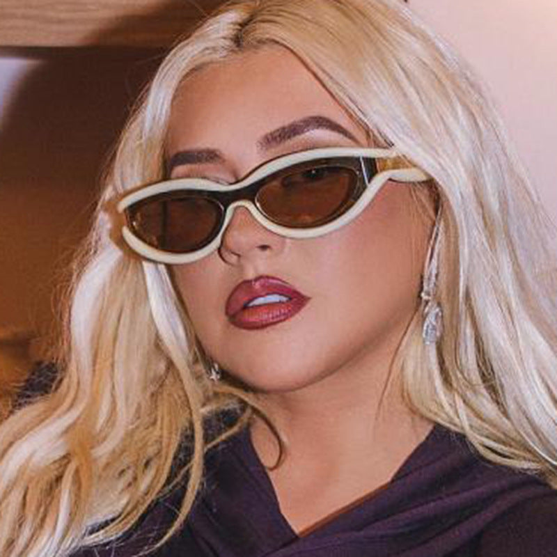 Ladies stylish sunglasses with fashionable flair Bowlift