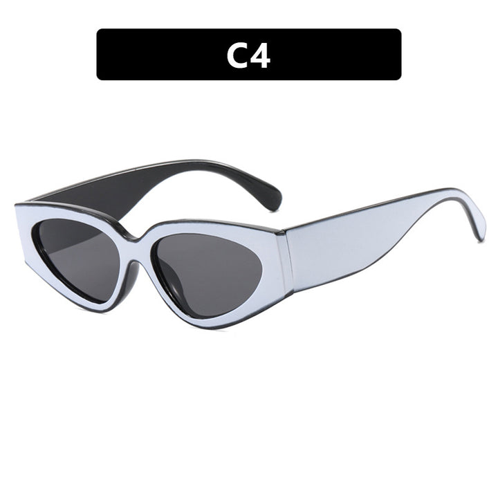 Women's Cat-Eye Sunglasses with Extravagant Design and Protective UV Filter Bowlift