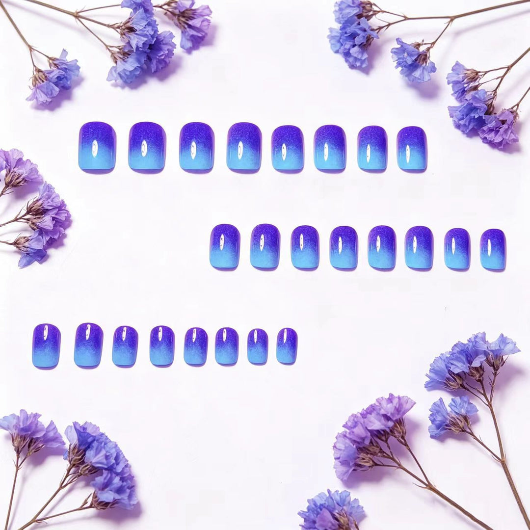 Kreative Ombre-Art Nails Bowlift