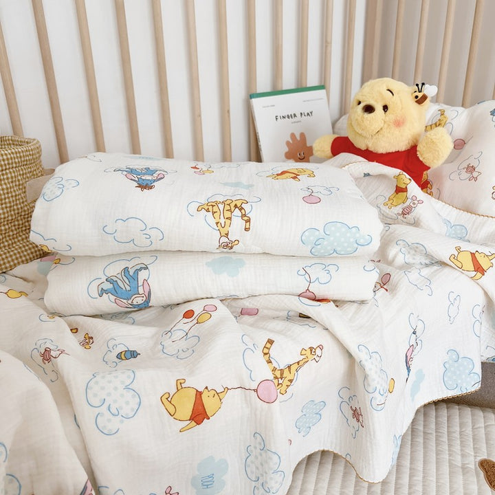 Unisex Cozy Muslin Blanket with Cheerful Winnie Pooh Motif Bowlift