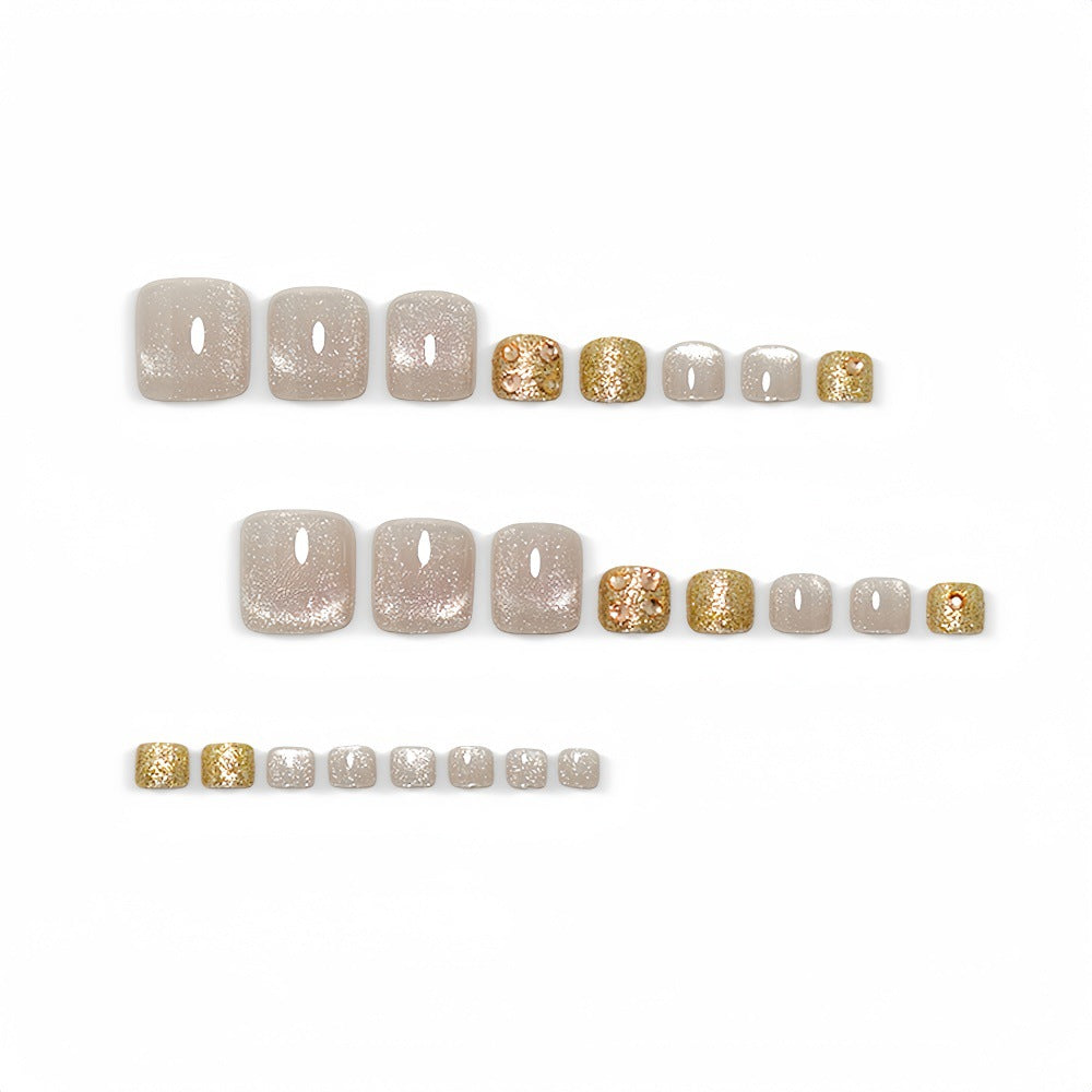 Artificial nails with elegant glitter effect Bowlift