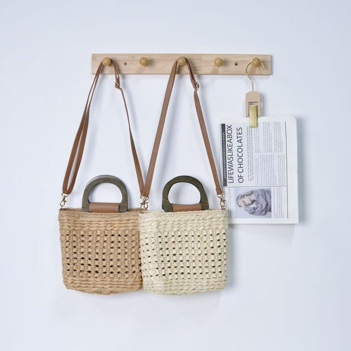 Woven natural material handbag with comfortable shoulder carrying device Bowlift