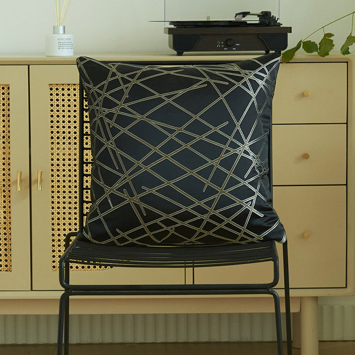 Geometric Pattern Decorative Pillow