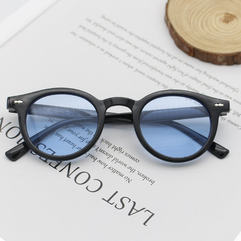 Ladies' Round Sunglasses with Elegant Design Bowlift