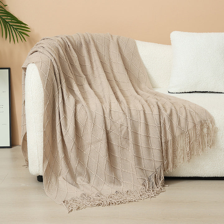 Women Elegant and stylish living and cuddly blanket with fringes Bowlift