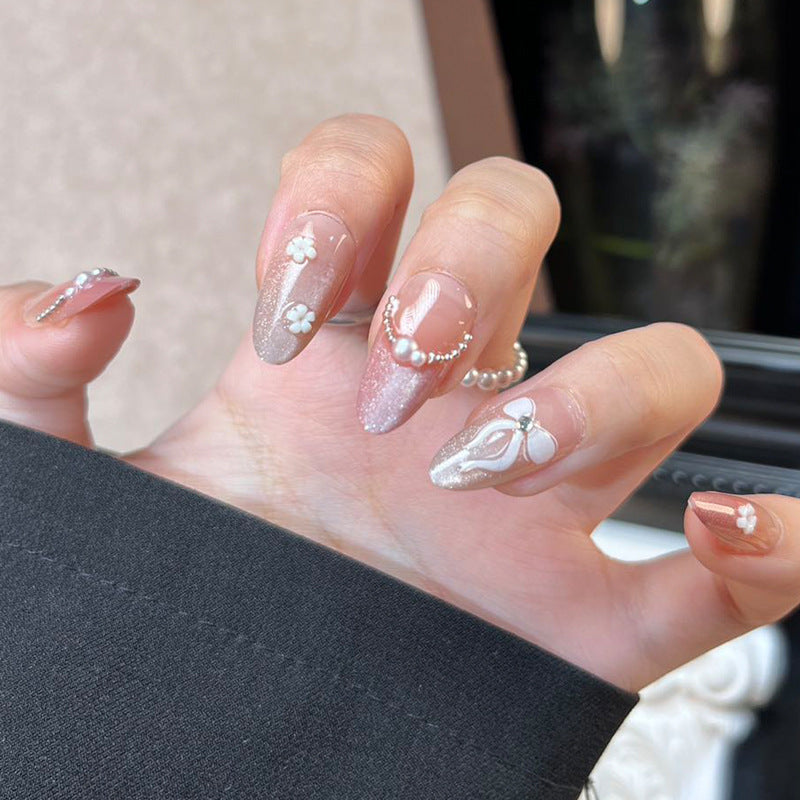 Glamorous Press-On Nail Set with Rhinestone and Glossy Finish Bowlift