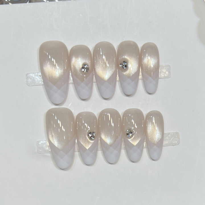 Elegant Geometric Press-On Nail Set with Rhinestone Detail Bowlift