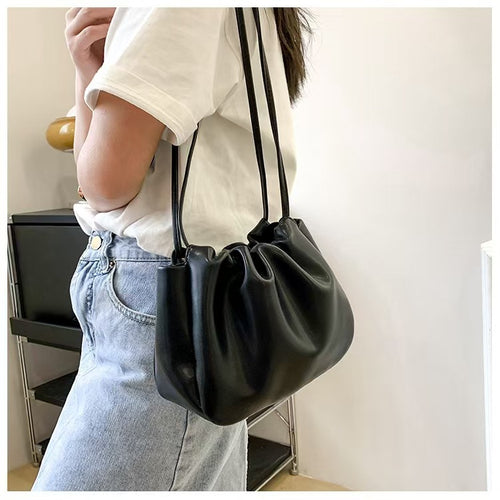 Chic Slouchy Handbag Bowlift