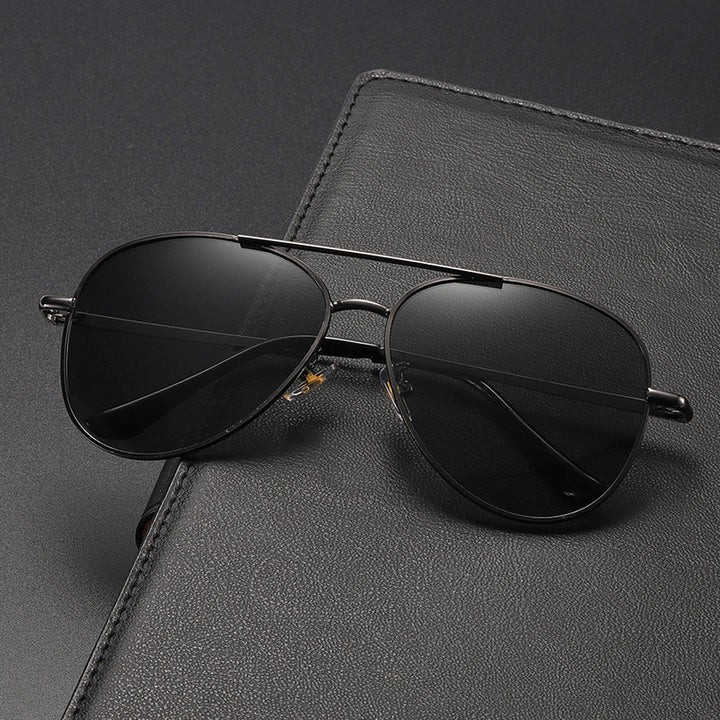 Men's Pilot Sunglasses with Polarized Lenses Bowlift
