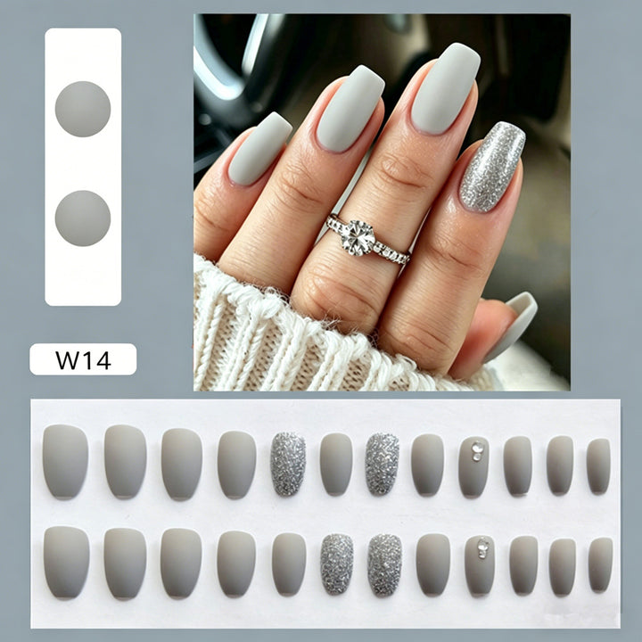 Glamorous Artificial Nails Set Bowlift