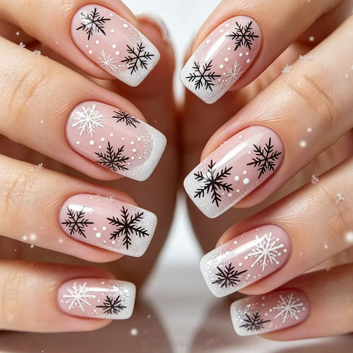 Winter-Themed Nail Art Set Bowlift