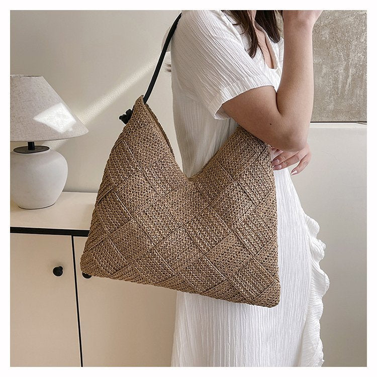 Stylish tote bag with structured pattern Bowlift