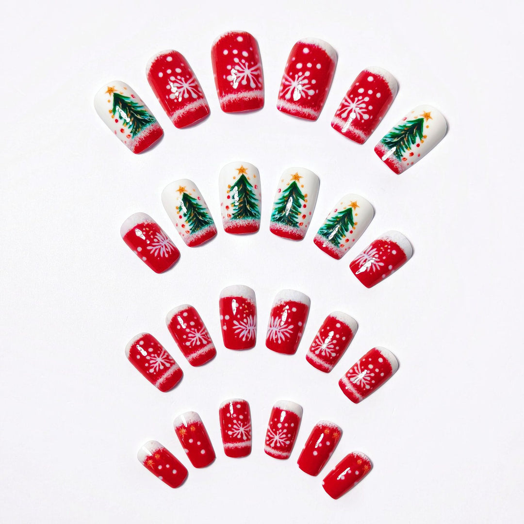 Artificial nails with festive Christmas tree motif Bowlift