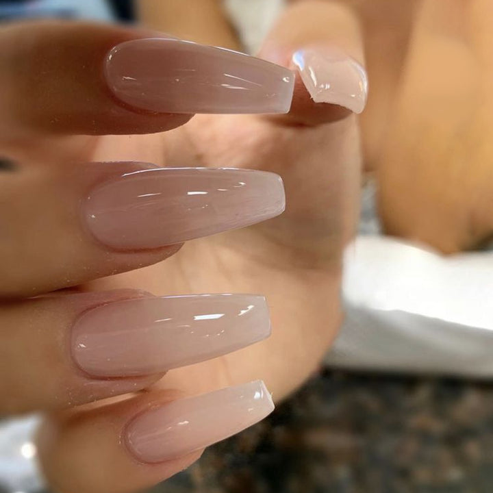 Glamorous nail designs Bowlift