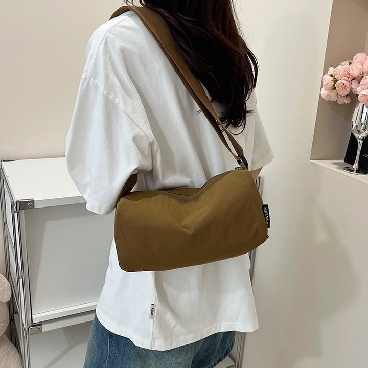 Minimalist Utility Crossbody Bag Bowlift