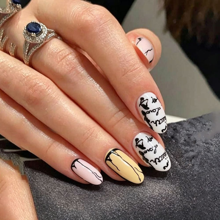 Stylish Line Pattern Artificial Nails Bowlift