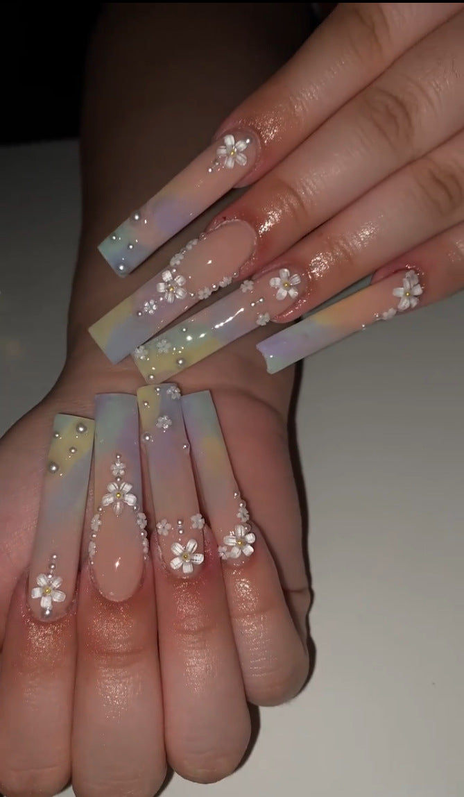 Floral-Inspired Press-On Nail Set Bowlift 1789085994