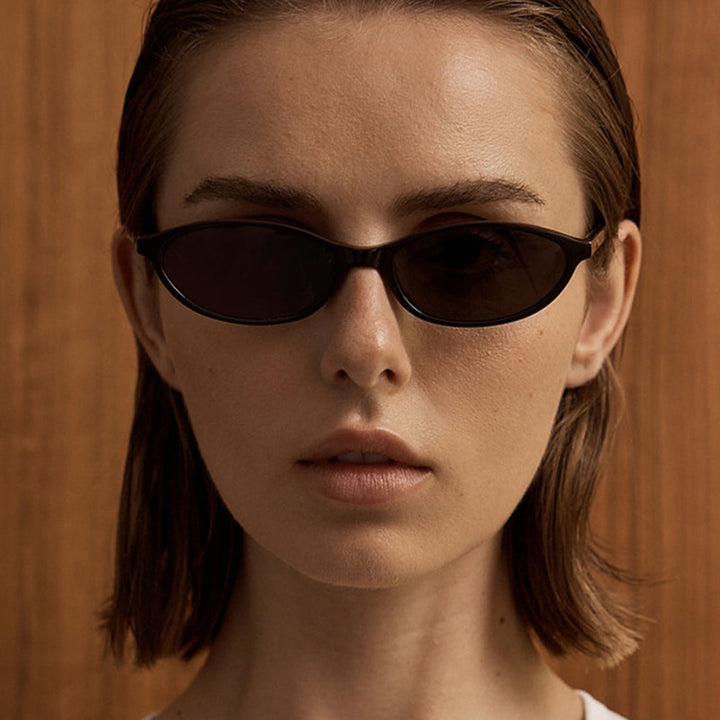 Women's fashionable sunglasses in avant-garde design Bowlift