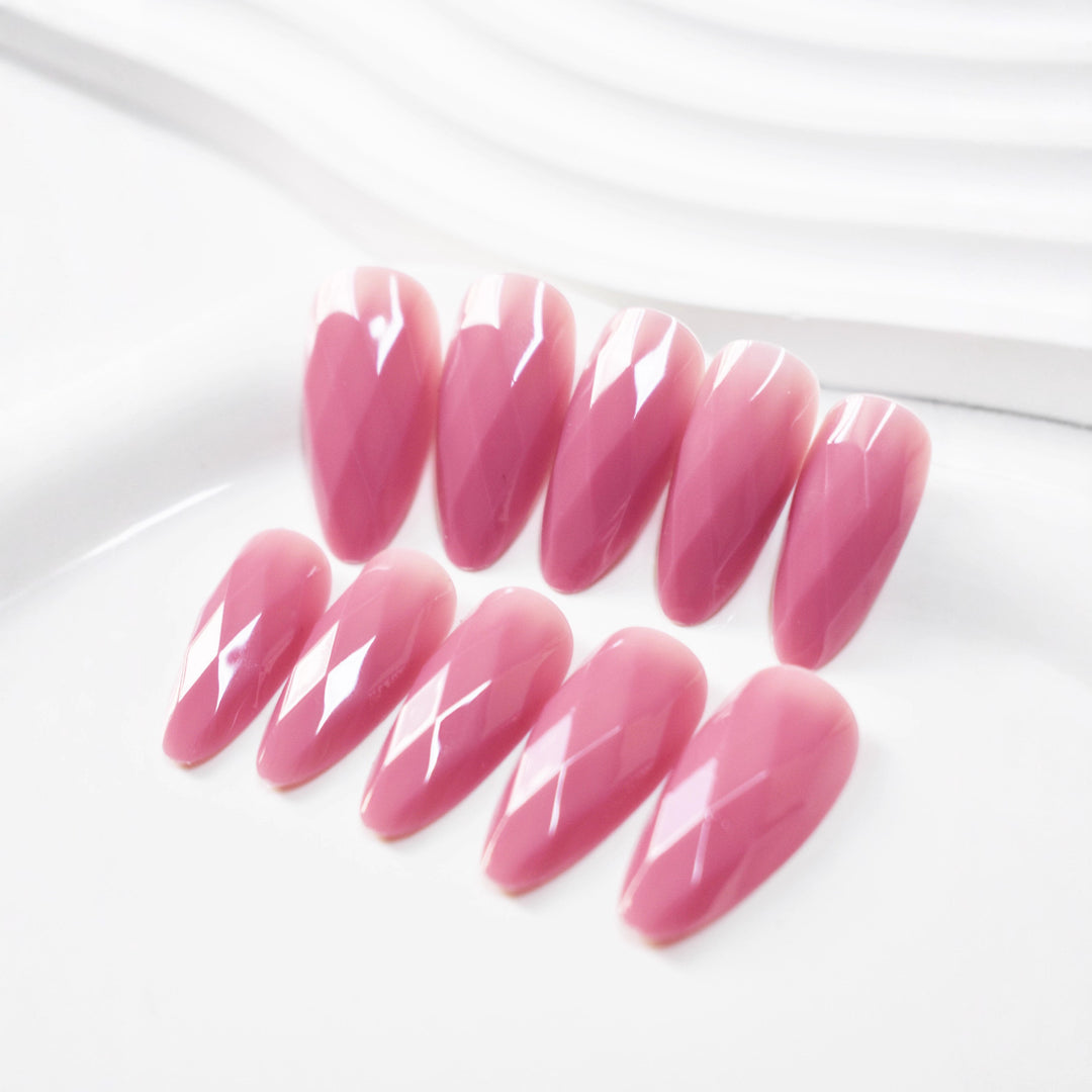 Premium Glossy Diamond-Shaped Press-On Nails Bowlift