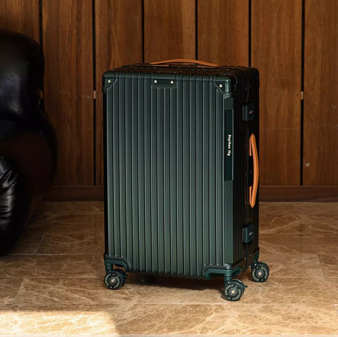 Stylish Lightweight Hardshell Travel Suitcase