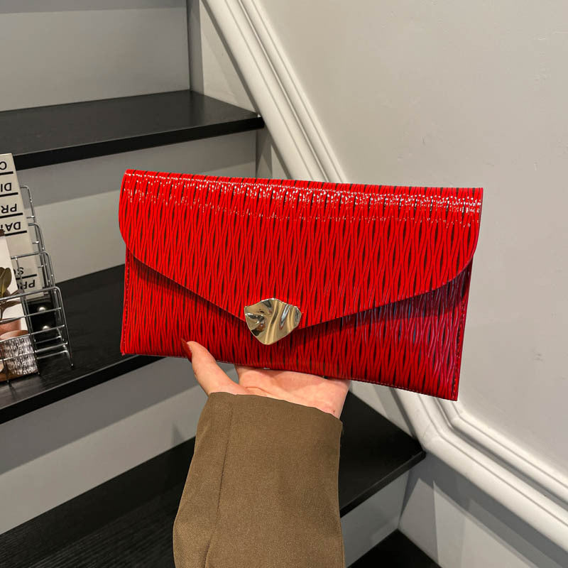 WoElegant Glossy Evening Clutch Bowlift