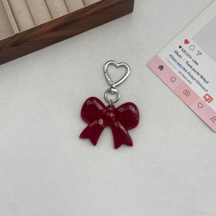 Elegant Bow-Shaped Keychain Bowlift