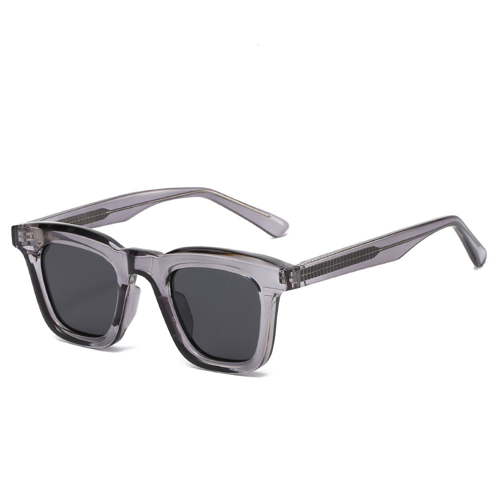 Women's fashionable sunglasses in modern square design with high UV protection Bowlift