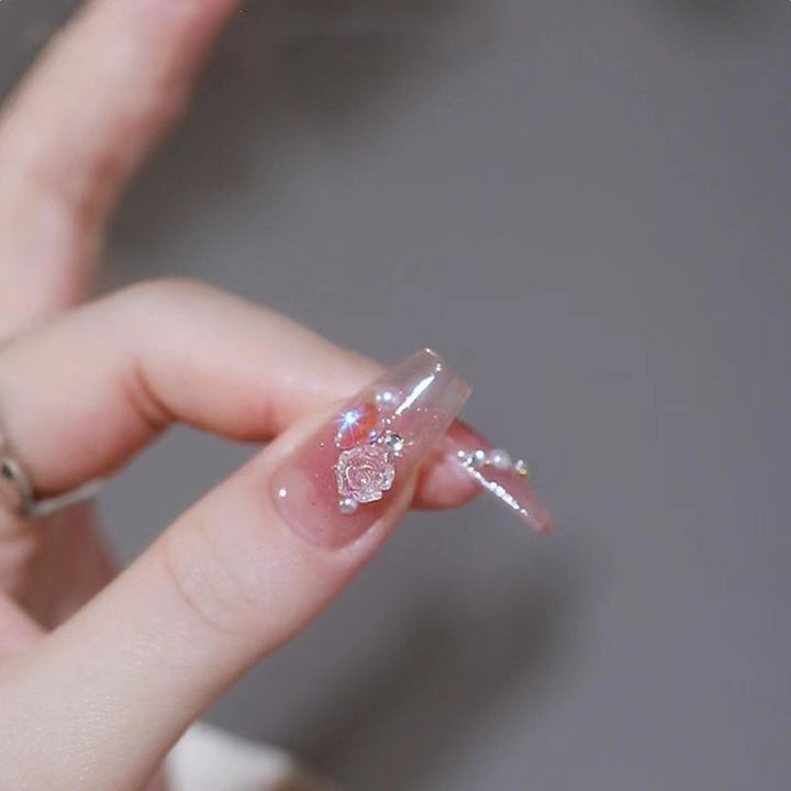 Artificial nails with elegant gradient and glitter accents Bowlift