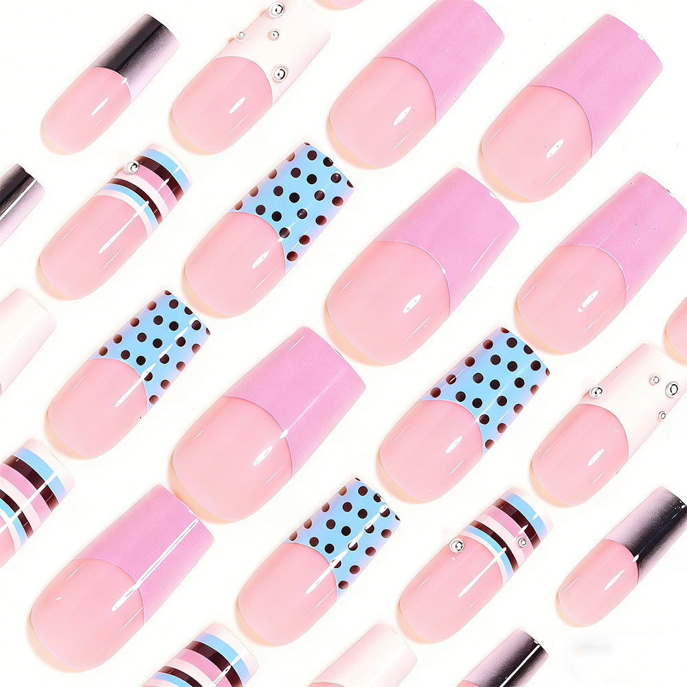 Decorative Press-On Nail Art with Intricate Patterns Bowlift