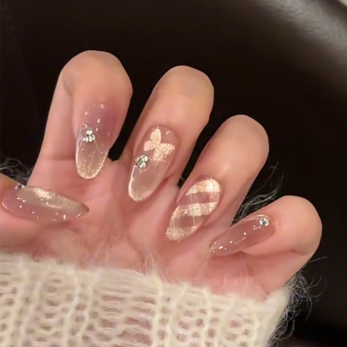 Long-lasting and Decorative Art Nails Bowlift