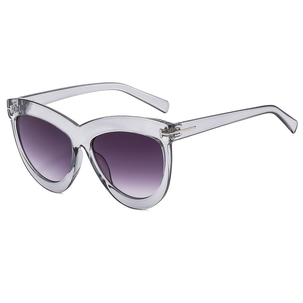 Stylish Cat-Eye Sunglasses with Slim Metal Accents Bowlift