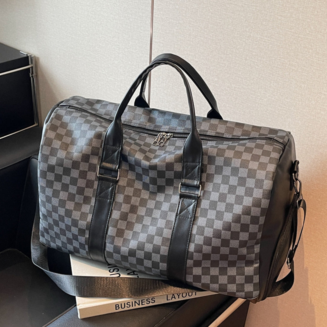 Elegant Travel Bag with Sturdy Carry Handles and Practical Interior Division Bowlift
