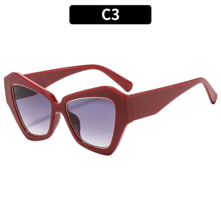 Fashionable Triangular Frame Sunglasses