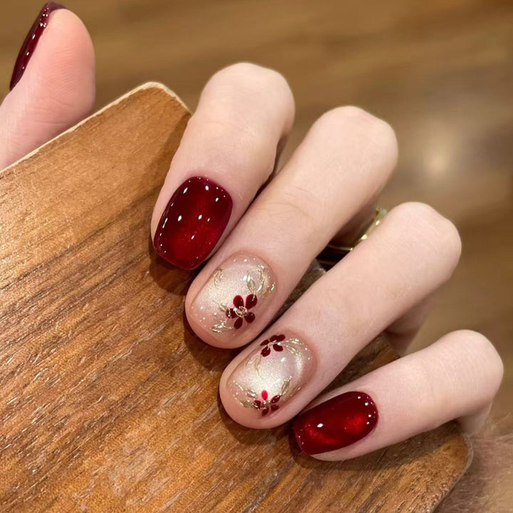 Glamorous artificial nails with glitter and ombre design Bowlift