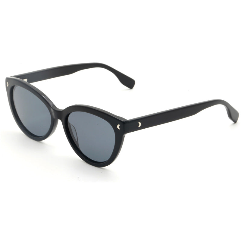 Women's fashionable Cat-Eye sunglasses with UV protection and pleasantly lightweight frame Bowlift
