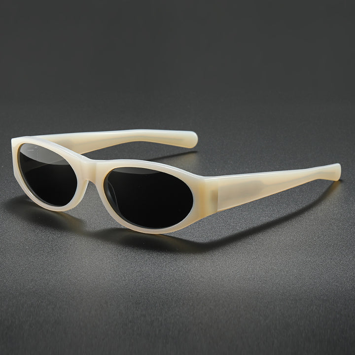 Ladies elegant fashionable sunglasses with lightweight frame Bowlift