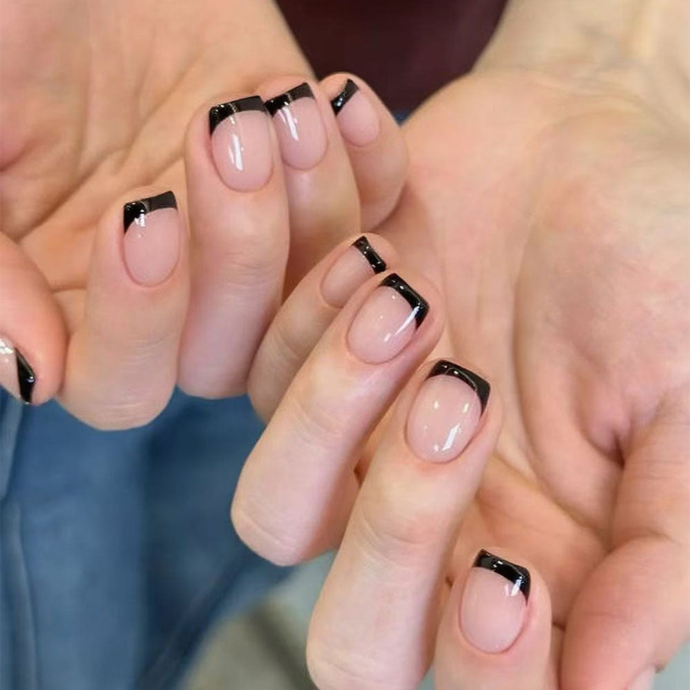 Elegant Nail Art with Black-White Contrast Bowlift