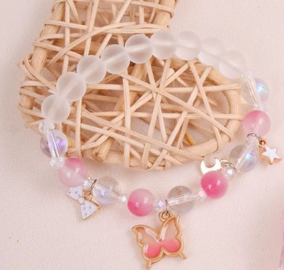 Decorative Shell Charm Bracelet Bowlift