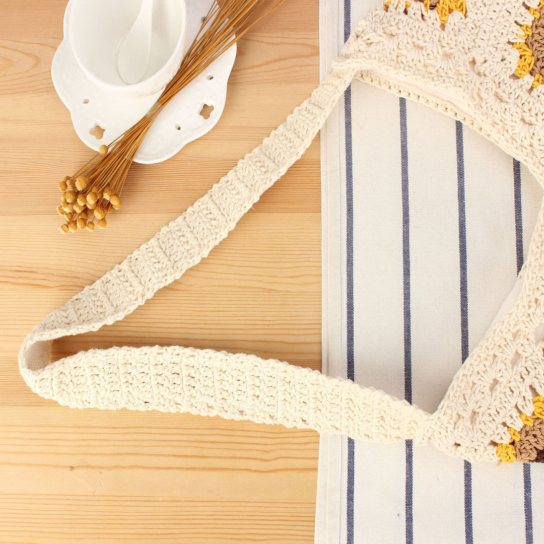 Hand-knotted tote bag with floral crochet motifs Bowlift