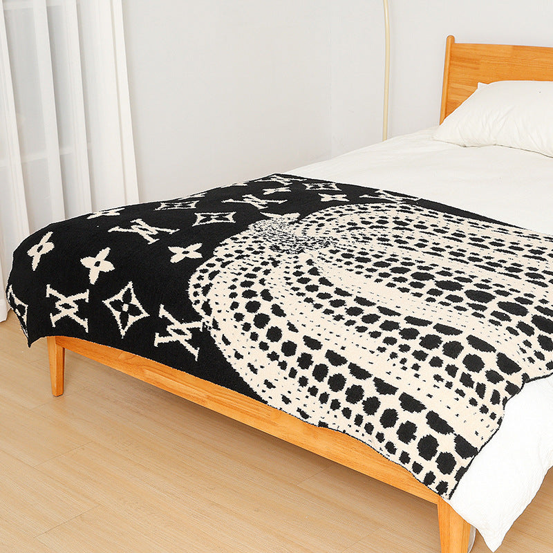 Ladies decorative throw blanket Bowlift