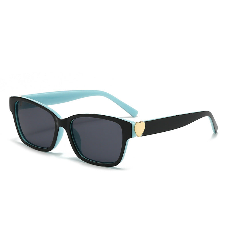 Women's fashionable square sunglasses with heart accents Bowlift