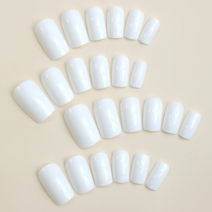 Artificial nail set with brand new design and perfect fit Bowlift