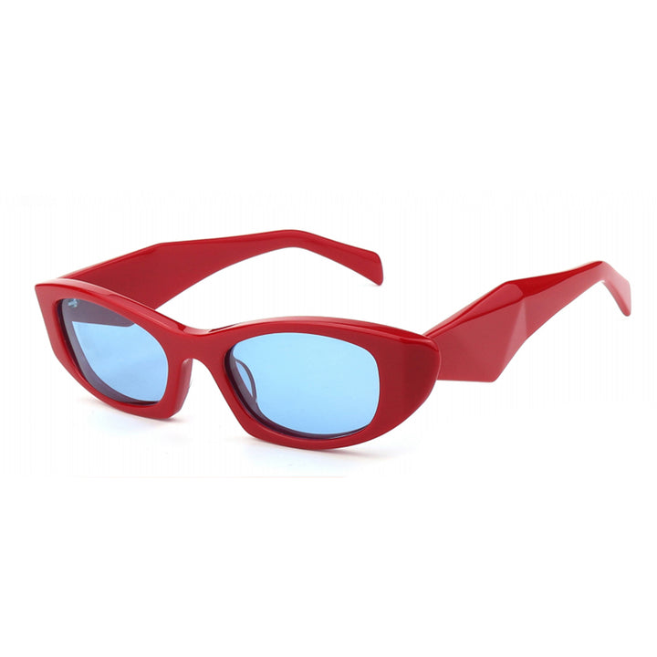 Ladies Cat-Eye Sunglasses in modern retro design with stylish plastic frame Bowlift